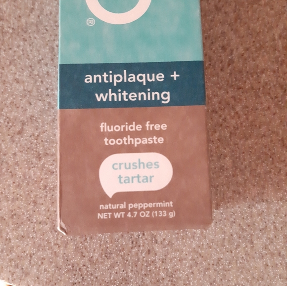 Hello Toothpaste Bundle - Picture 11 of 15